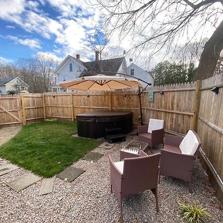 New!! Lovely Unit W/ Private Hot Tub And Patio! Laconia Kültér fotó