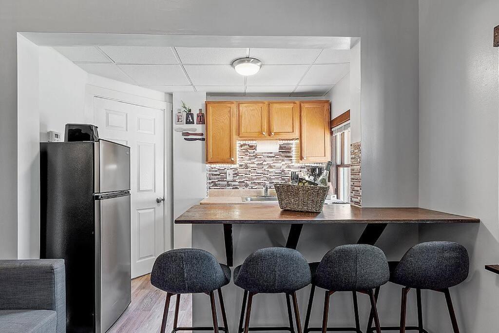 New!! Lovely Unit W/ Private Hot Tub And Patio! Laconia Kültér fotó