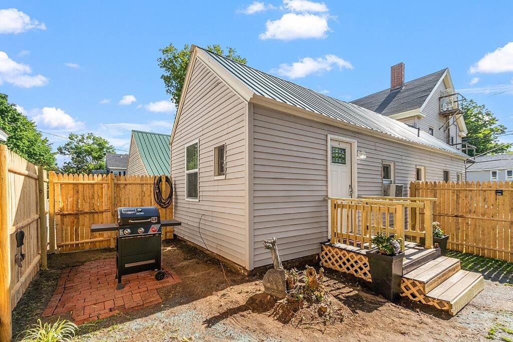 New!! Lovely Unit W/ Private Hot Tub And Patio! Laconia Kültér fotó